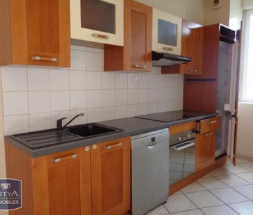 Location Appartement 4 pièces 95m² ST NAZAIRE 44600 - Photo 2