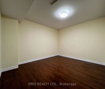 Property For Lease | W9054287 - Photo 4