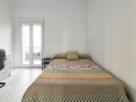 Carrer de Ramiro de Maeztu, Valencia, Valencian Community 46022 - Photo 4