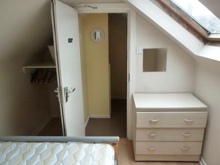(NON HMO), 24 Windsor Drive, Lisburn Road, Belfast, BT9 7EH - Photo 4