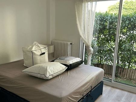 Location Appartement 3 pièces 68m² ST MAUR DES FOSSES 94100 - Photo 2