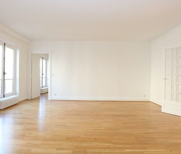 Appartement • Saint Philippe du Roule - Photo 5