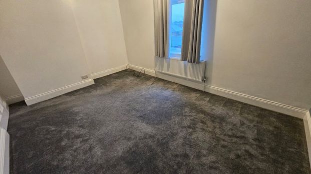 2 bed Terraced - To Let - Photo 1