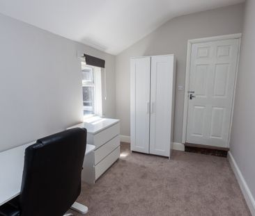 20 York Road - Photo 3