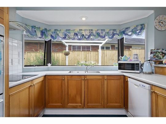 Large Family Home Excellent School Zone - Photo 1