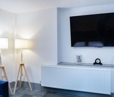 1 bedroom in a house share to rent - Photo 4