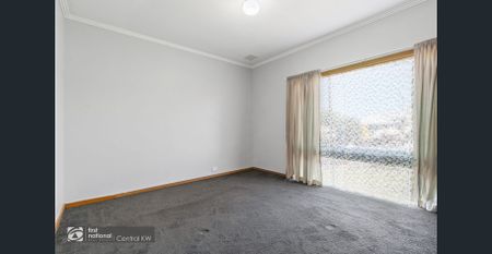 FOUR BEDROOM HOUSE - Photo 3