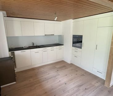 Charming 4.5-Room Apartment in the Heart of Filisur – Available Imm... - Foto 2
