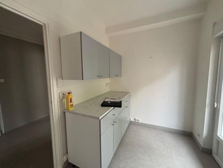 Location Appartement 3 pièces 52m² PRIVAS 07000 - Photo 3