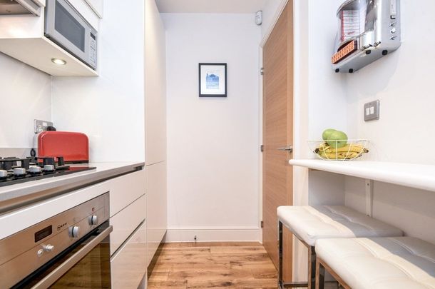 Lewisham Hill, London, SE13 - Photo 1