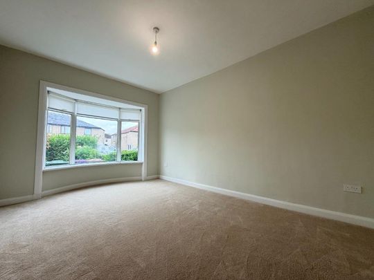 4 bedroom flat to rent - Photo 1
