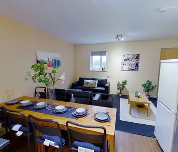 20 Albert Square, NG7 2FH, NOTTINGHAM - Photo 1