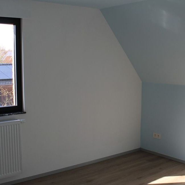 Woning te huur in Hansbeke voor € 1.100 met 3 slaapkamers - Photo 1