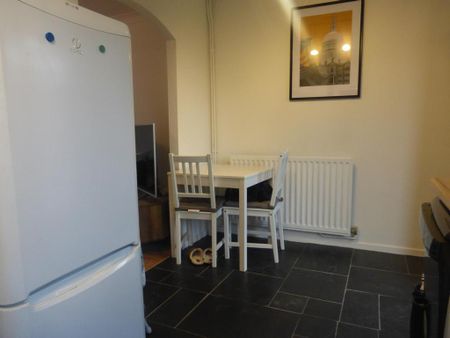 2 bedroom property to rent - Photo 3