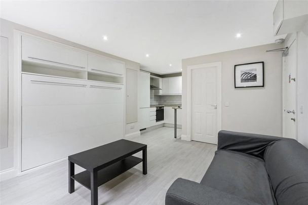 Studio to rent - Photo 1