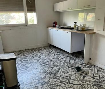 Location Appartement 3 pièces 99m² TASSIN LA DEMI LUNE 69160 - Photo 2