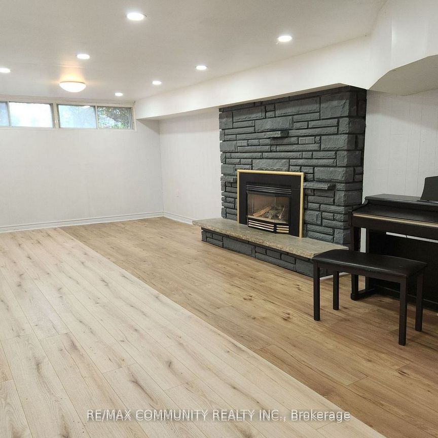 For Lease - 315 Rossland Road Unit# Bsmt, Whitby, Ontario - Photo 1