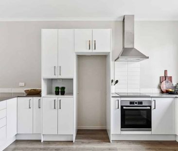 Spacious 4-Bedroom Townhouse in Prime Hobsonville Location - Photo 5