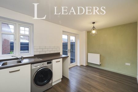 3 bedroom house to rent Cossethay Drive, NG8 - Photo 4