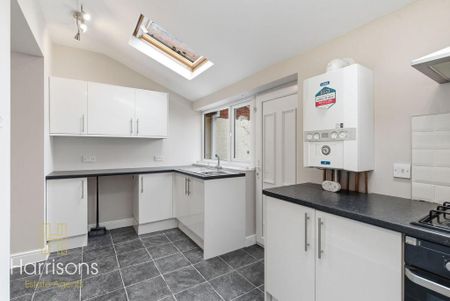 3 bedroom terraced house to rent - Photo 4