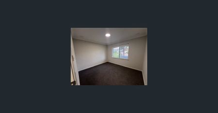 RENOVATED 2 BEDROOM UNIT - INSPECTION WILL IMPRESS ! - Photo 5