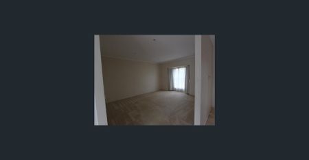 LIVE IN GEELONG CBD - Photo 2