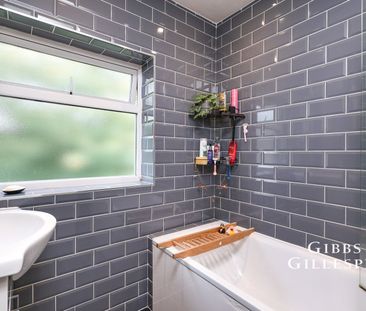 4 Bedroom House to rent - Photo 4