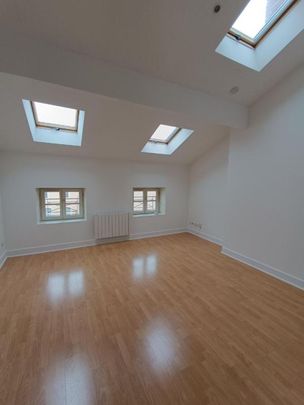 APPARTEMENT 2 pièce(s) - 57m² - Photo 1