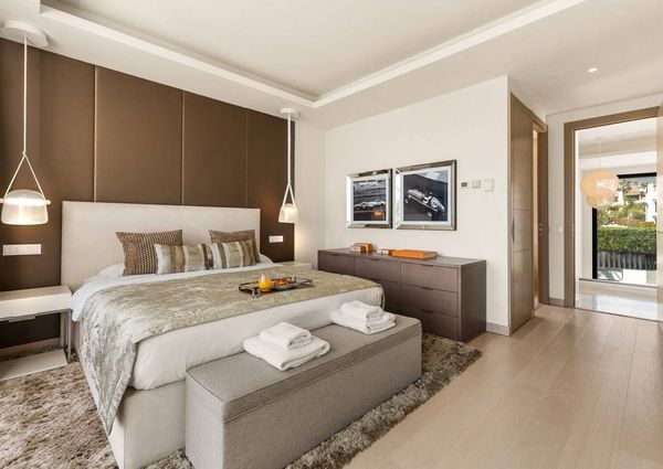 4 bedroom luxury Villa for rent in El Paraíso, Andalusia