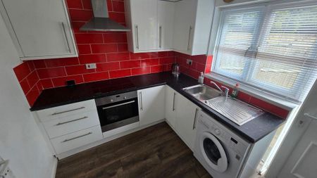 Finchale Close, Hendon, Sunderland, Tyne and Wear, SR2 8AR - Photo 5