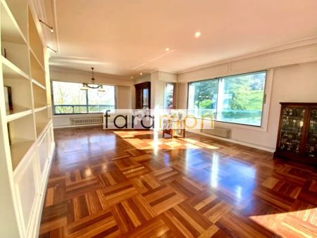 Piso en alquiler en Avenida das Camelias, cerca de Avenida de Hispanidade - Photo 2