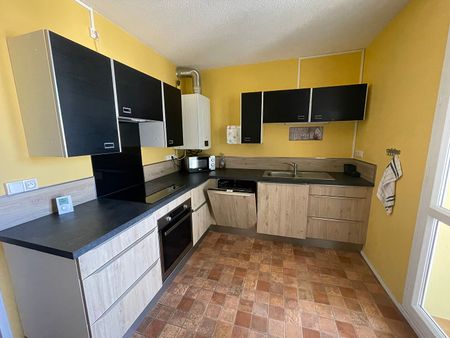 Location Appartement 4 pièces 84m² - Photo 5