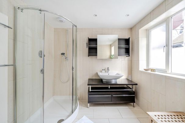 4 bedroom house to rent - Photo 1