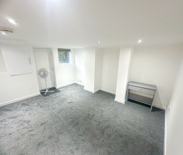 3 Bed Terraced House, Leeds, LS9 - Photo 4