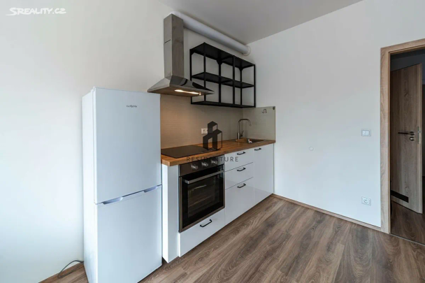 Pronájem bytu 1+kk 34 m² - Photo 1