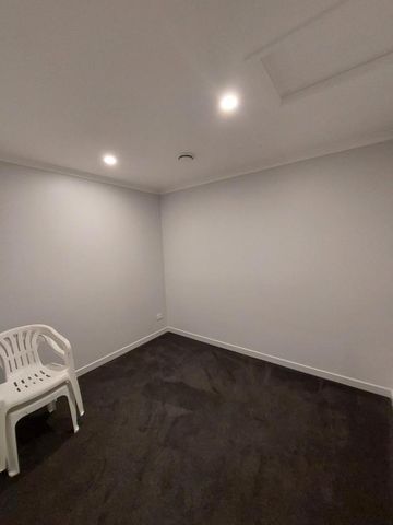 Central Two Bedroom Studio Apartment - Photo 5