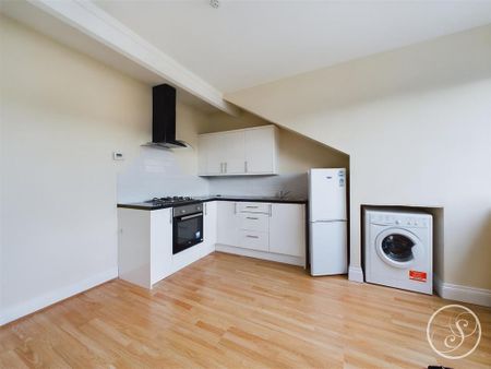 1 bedroom flat to rent - Photo 5