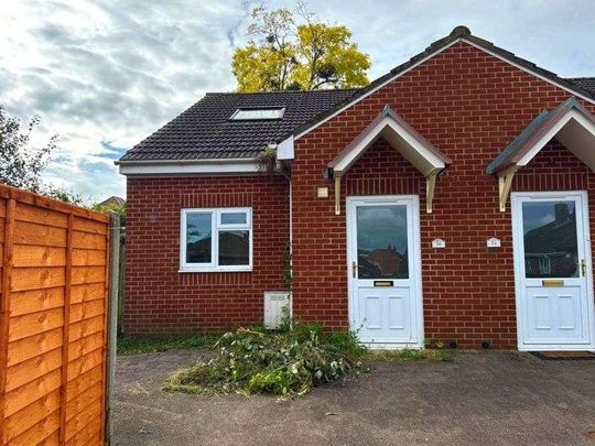 Lea Road, Brockworth,gloucester, GL3 - Photo 1