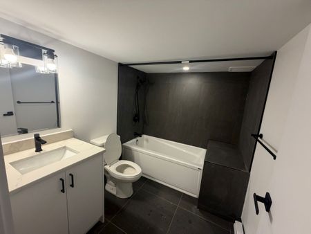 For Lease - 813 NORTON Avenue Unit# 3, Britannia Heights - Queensway Terrace N and Area, Ontario - Photo 3