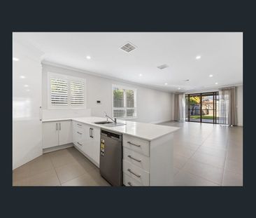 STYLISH AND CONVENIENT TOWNHOUSE LIVING IN THE HEART OF NEWTON - Photo 5
