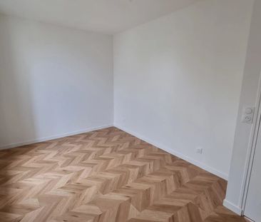 Au centre de Sainte Savine - Photo 1