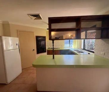 87 Quickly Crescent, Hamilton Hill WA 6163 - Photo 4