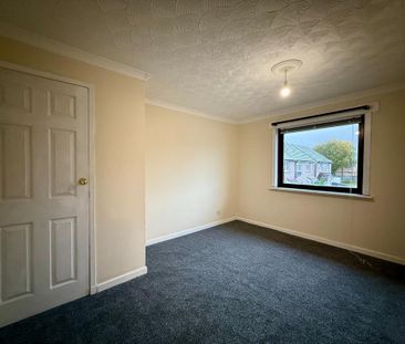 3 bedroom terraced house to rent - Photo 6