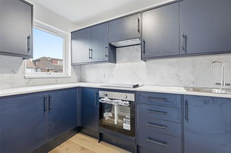 2 bedroom semi-detached house to rent - Photo 4