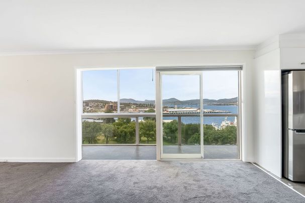 Stunning 2 Bedroom Apartment with Water Views - Photo 1