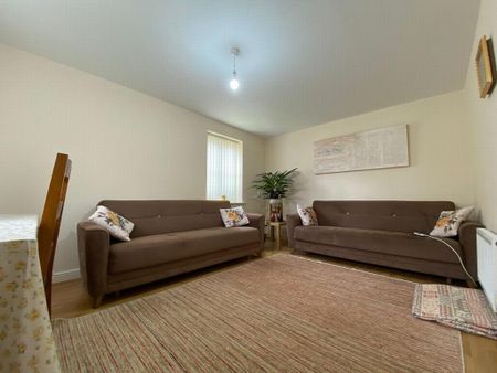 3 bedroom semi-detached house to rent - Photo 5