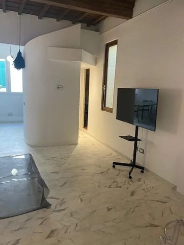 Via dei Pilastri, Florence, Tuscany 50121 - Photo 5