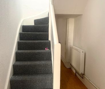 £1,100 PCM, Spacious Three Bedroom Maisonette in Cardiff Road, Newp... - Photo 5