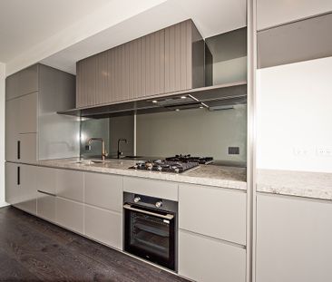 210/240 McKinnon Road, McKinnon VIC 3204 - Apartment For Rent | Domain - Photo 3