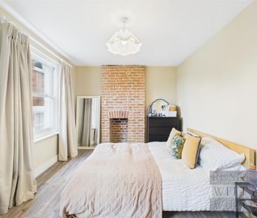 2 bedroom semi-detached house to rent - Photo 5